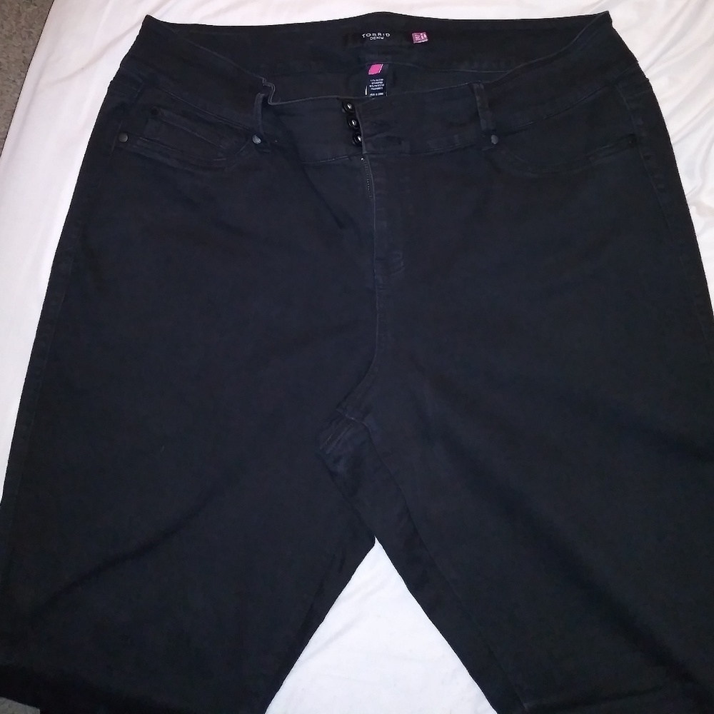 Plus size black torrid skinny jeans